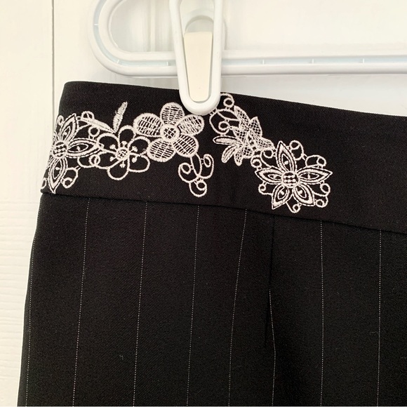 JESSICA Black Embroidered Pin Striped Dress Women’s Size 16 - Picture 3 of 5